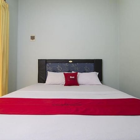 Reddoorz @ Poppies Lane Two Hotel Kuta  Exterior photo