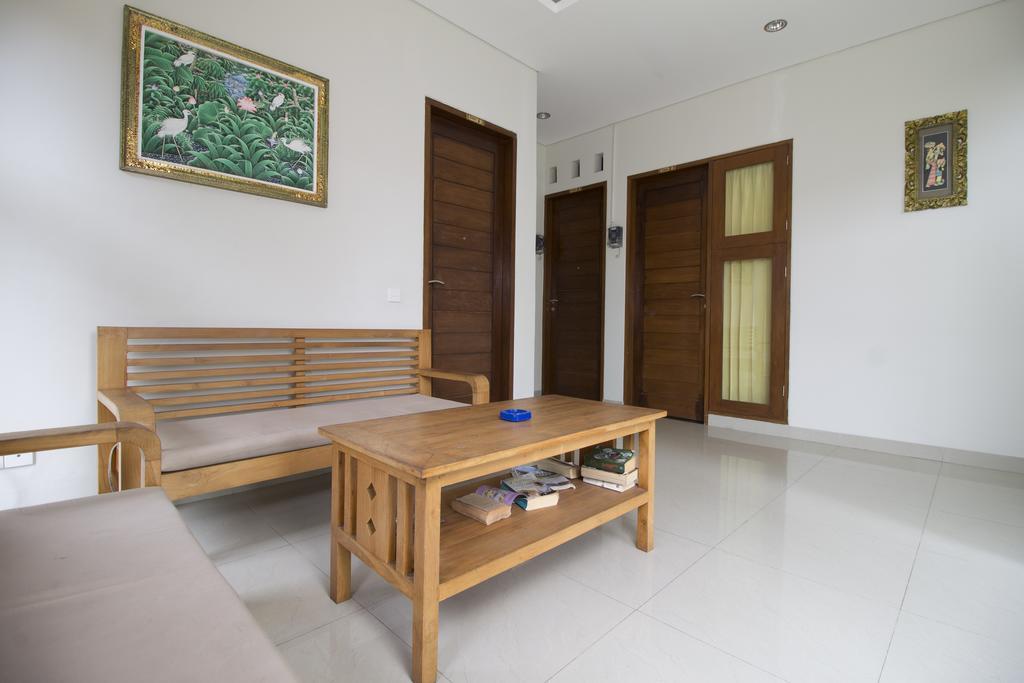 Reddoorz @ Poppies Lane Two Hotel Kuta  Exterior photo